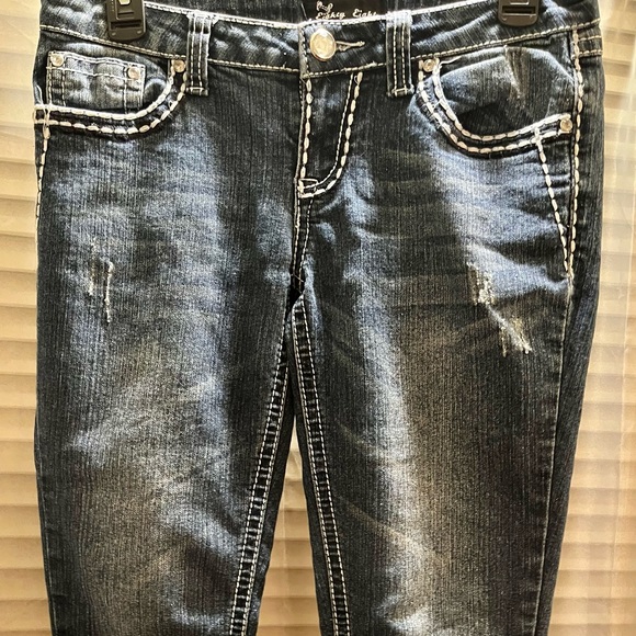 EIGHTY EIGHT Women’s Distressed Denim Jeans. Sz 7. - Picture 3 of 7